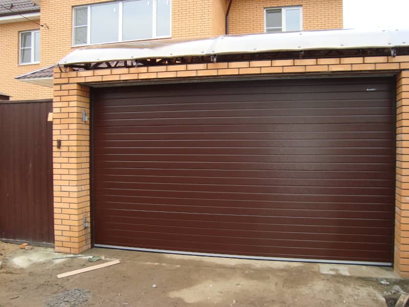 Секционные ворота DoorHan в Ижевске с установкой