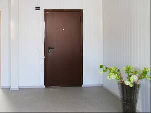Предлагаем входные железные двери в квартиру DoorHan ЭКО 980х2050 в Ижевске по выгодной цене